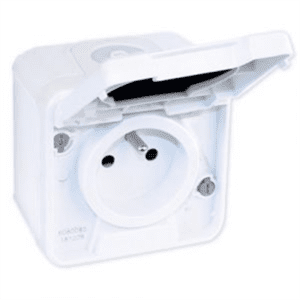 appareillage-etanche-oxxo-ip55-exterieur-garage-blanc-prise-2p+t-16a-eurohm-apparent