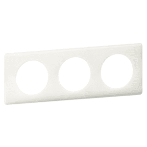 plaque-finition-cache-3-trous-postes-celiane-legrand-blanc-triple-brillant-066633-fiable-moderne-élégant-esthétique-durable-pratique-accessible-robuste-innovant-simple-polyvalent-intemporel-sécurisé-adaptable-design-stylé-essentiel-legrand-céliane-