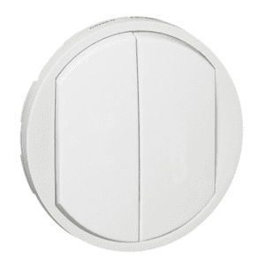 enjoliveur-double -legrand-blanc-interrupteur-bouton-poussoir-va-et-vient-068002-fiable-moderne-élégant-esthétique-durable-pratique-accessible-robuste-innovant-simple-polyvalent-intemporel-sécurisé-adaptable-design-stylé-essentiel-legrand-céliane-appareillage-celiane