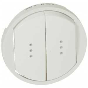 enjoliveur-legrand-blanc-interrupteur-bouton-poussoir-va-et-vient-068004-appareillage-celiane-voyant-double-fiable-moderne-élégant-esthétique-durable-pratique-accessible-robuste-innovant-simple-polyvalent-intemporel-sécurisé-adaptable-design-stylé-essentiel-legrand-céliane-