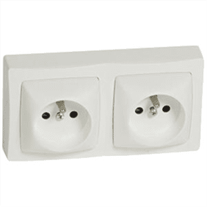 oteo-legrand-appareillage-saillie-prise-double-2x2pt-apparent-blanc-fiable-moderne-économique-esthétique-design-durable-pratique-élégant-simple-innovant-compact-robuste-accessible-polyvalent-intemporel-sécurisé-adaptable-stylé-essentiel-legrand-mosaic