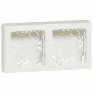cadre-saillie-legrand-oteo-2-postes-troues-blanc-composable-appareillage-fiable-moderne-économique-esthétique-design-durable-pratique-élégant-simple-innovant-compact-robuste-accessible-polyvalent-intemporel-sécurisé-adaptable-stylé-essentiel-legrand-mosaic-
